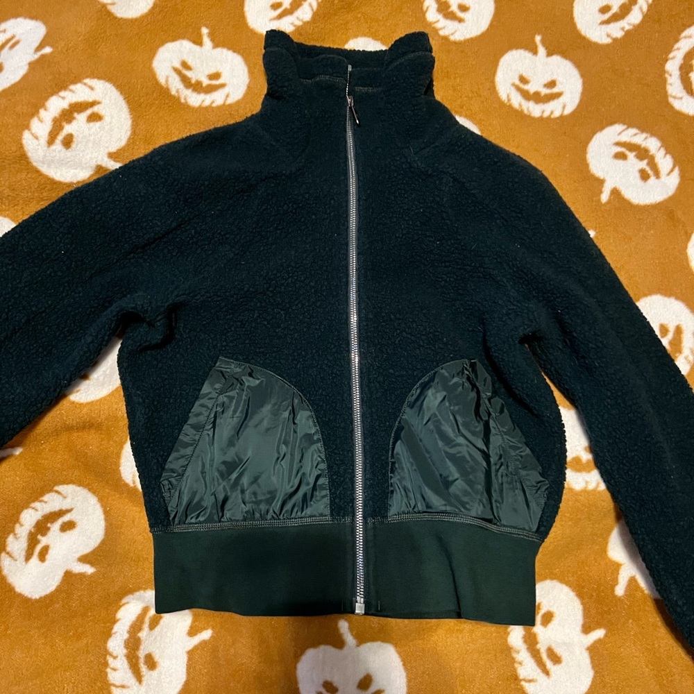 Lululemon: Vintage.